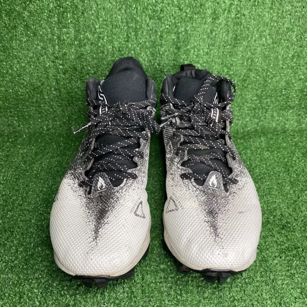 Under Armour UA Mens Size 7.5 Spotlight Fran RM 2.0 Jr  Cleats White/Black‎
